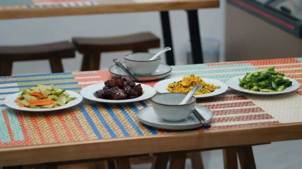 垒富配资 深山土菜“代言”庭院经济